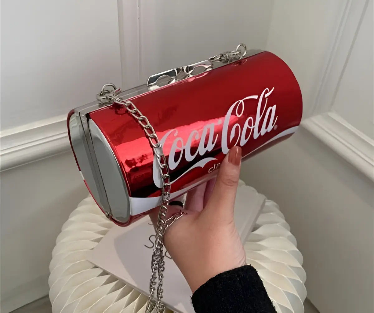 Sac forme canette Coca-Cola métallisé
