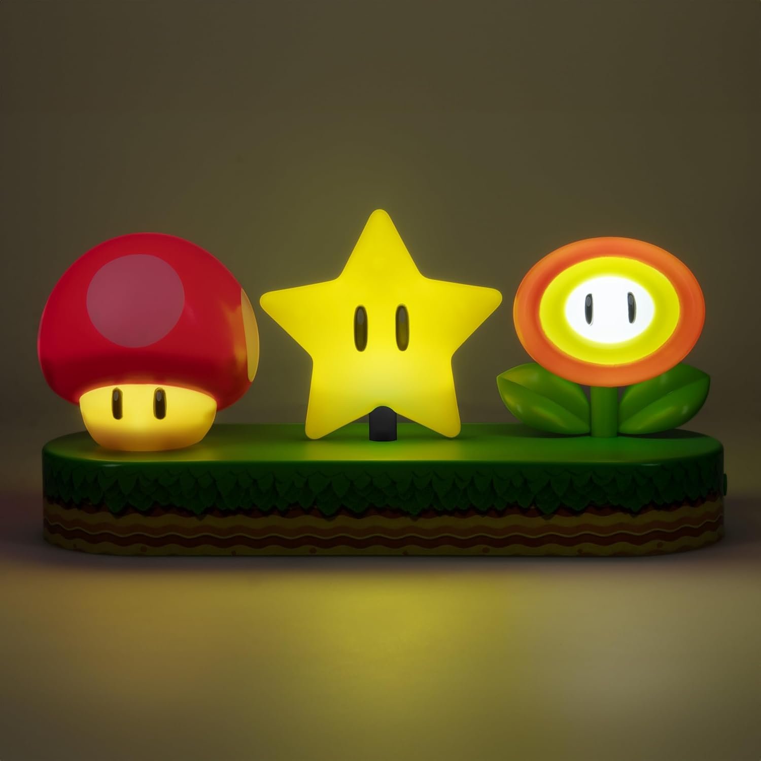 Lampe LED Diorama Mario frappe bloc lumière Paladone France