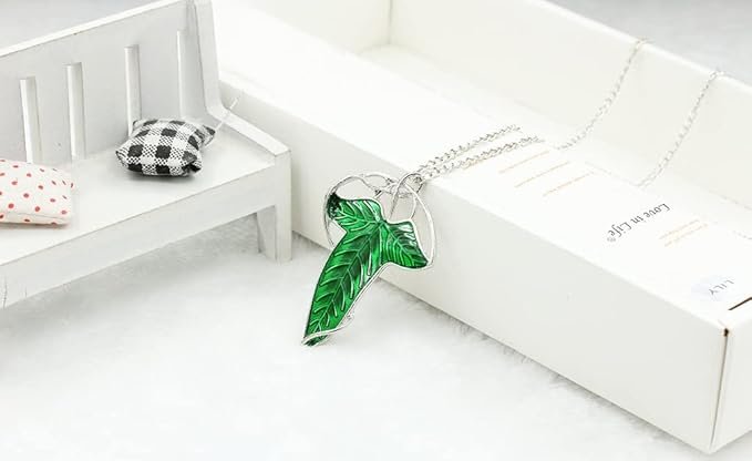 Pendentif collier feuille d'arbre vert acier inoxydable dorĂ© Seigneur des Anneaux