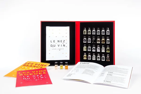 Kit d'arômes vin 24 flacons dégustation formation olfactive