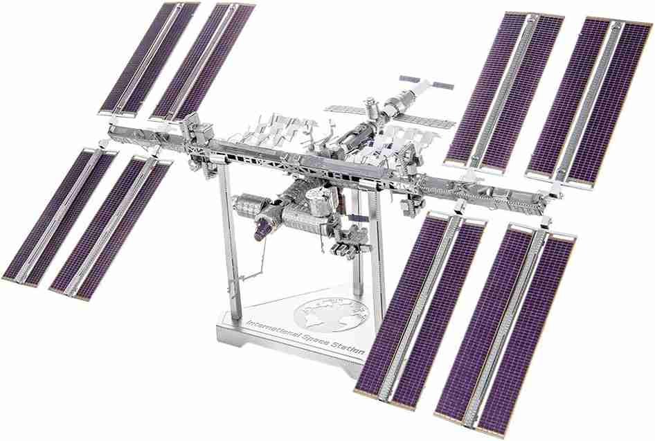 Metal Earth ICONX Station Spatiale Internationale ISS maquette