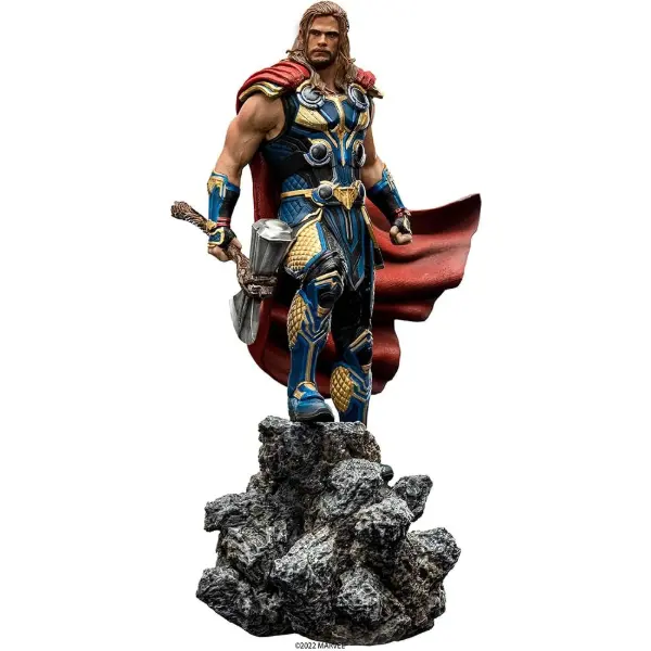 Statue Iron Studios Thor Love and Thunder à l'échelle 1/10 avec Stormbreaker